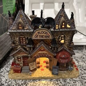 Rare Lemax Spooky Town Halloween Village Blood Of The Vine #35500 2013